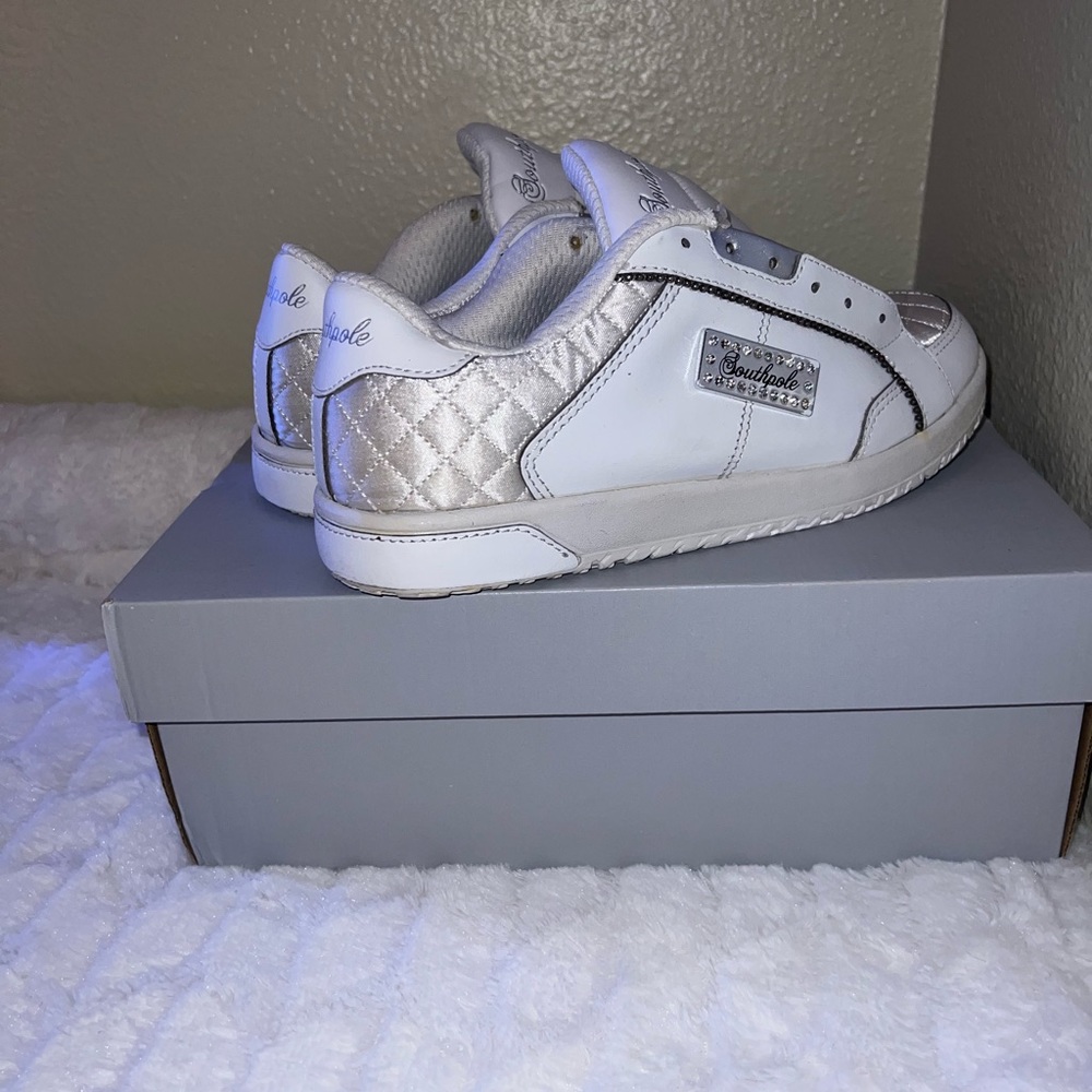 Southpole bedazzled Sneakers  Y2k 2000’s style shoe